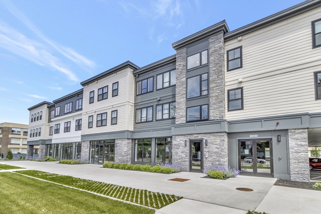 1 bed, 1 bath apartment for rent at 1000 Washington St Unit 217, Dedham — photo 24 of 26