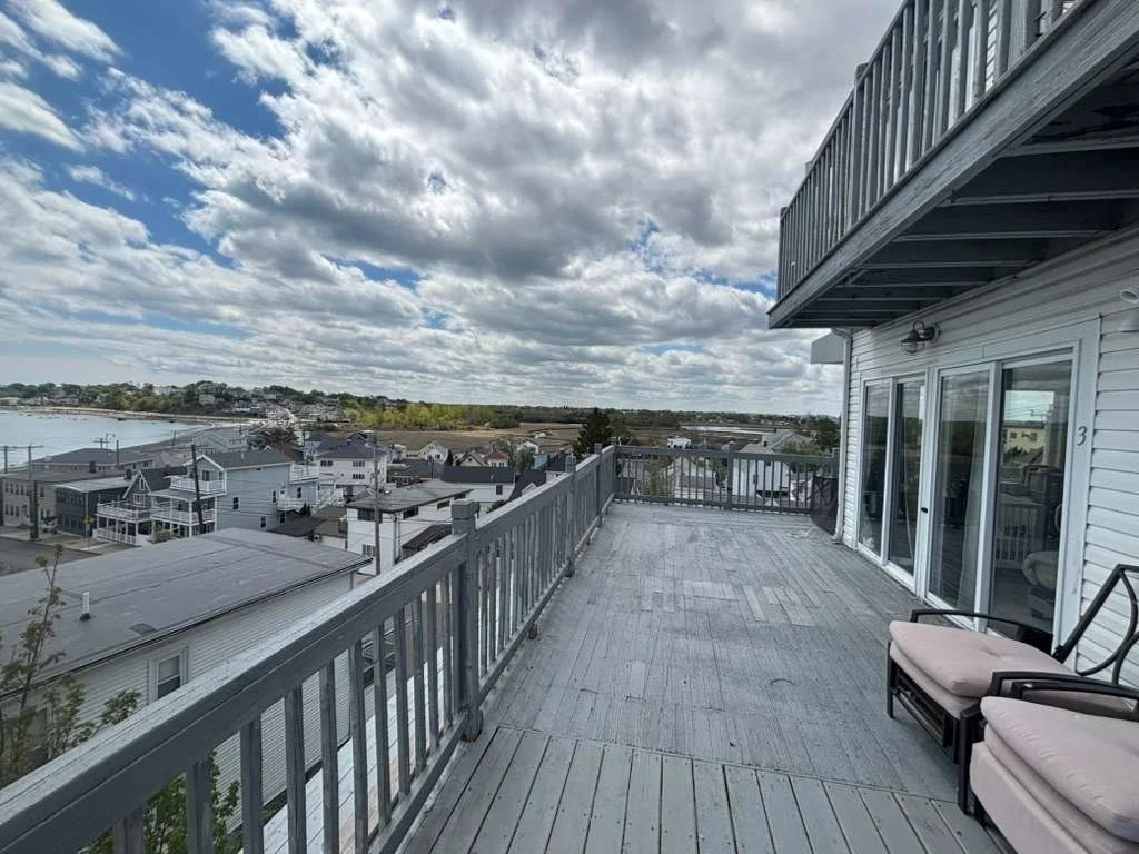 3 bed, 2 bath apartment for rent at 1000 Winthrop Ave Unit 3, Revere — photo 1 of 13