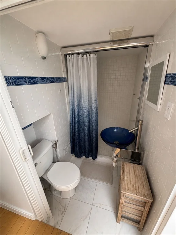 3 bed, 2 bath apartment for rent at 1000 Winthrop Ave Unit 3, Revere — photo 13 of 13