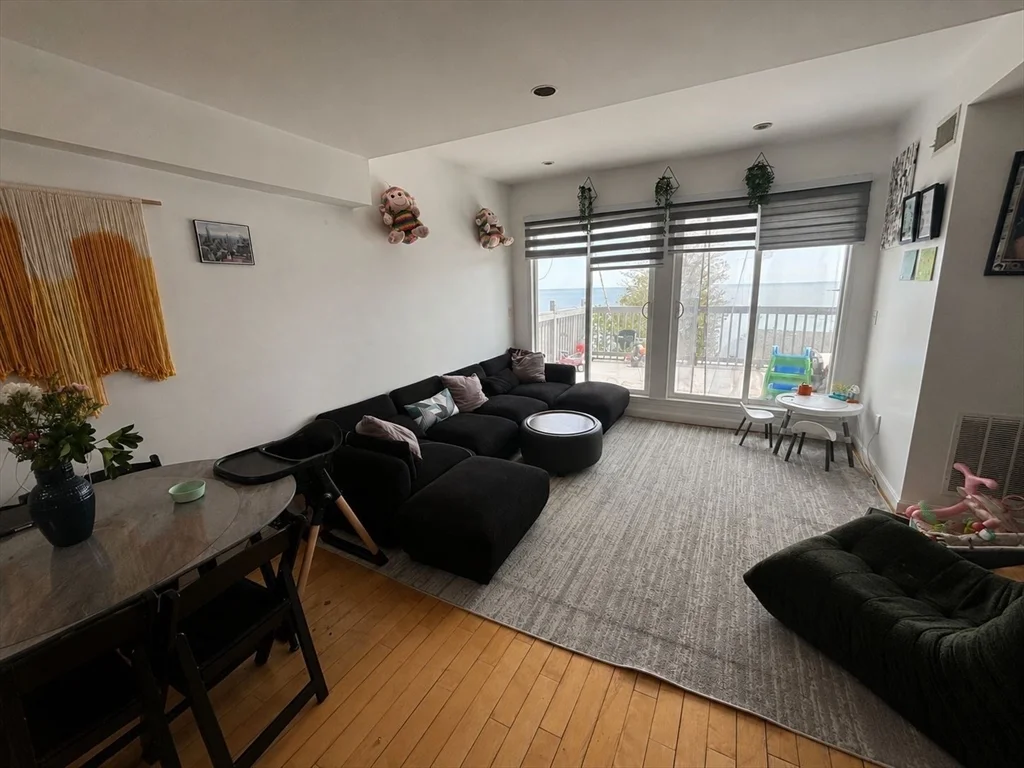 3 bed, 2 bath apartment for rent at 1000 Winthrop Ave Unit 3, Revere — photo 3 of 13
