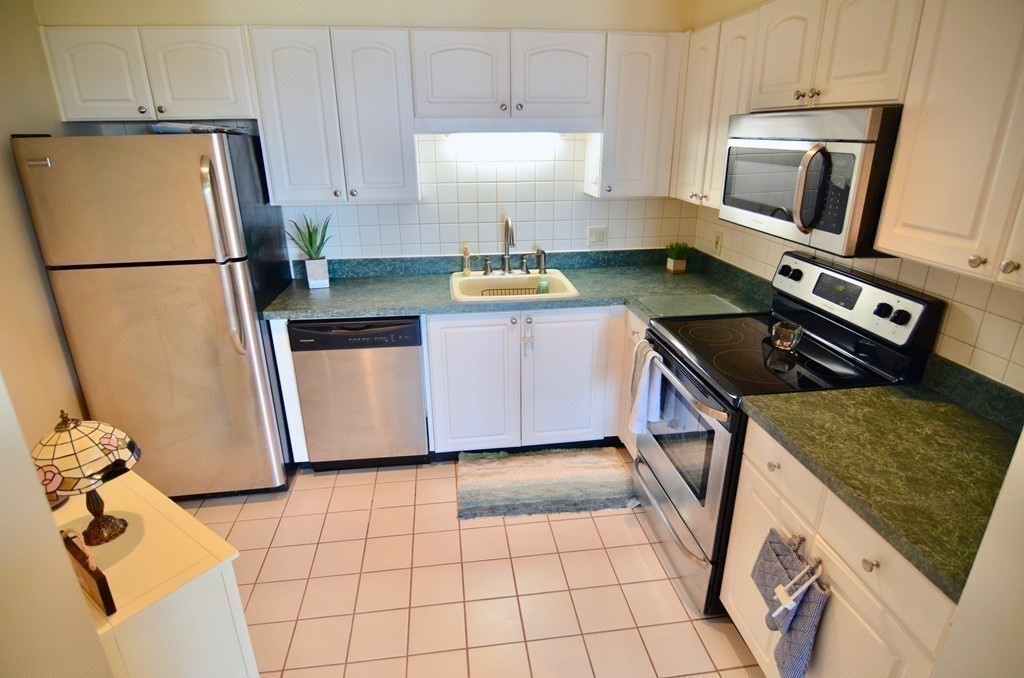 2 bed, 1 bath apartment for rent at 1001 Marina Dr Unit 311, Marina Bay — photo 11 of 42