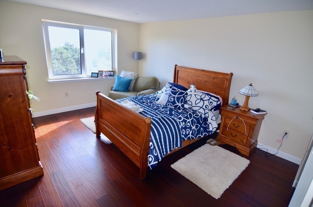 2 bed, 1 bath apartment for rent at 1001 Marina Dr Unit 311, Marina Bay — photo 20 of 42