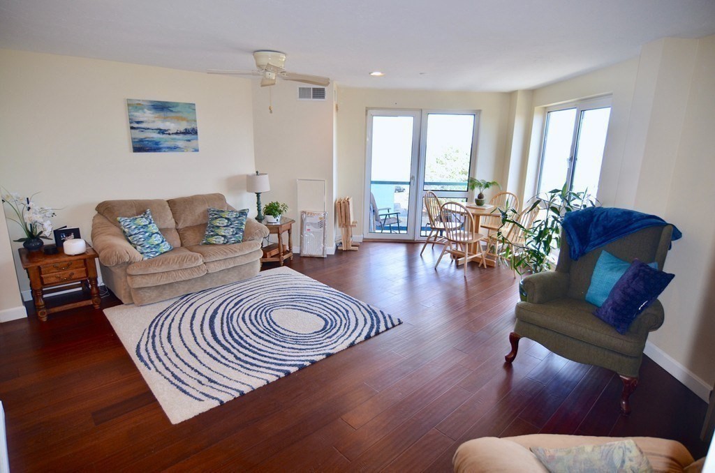 2 bed, 1 bath apartment for rent at 1001 Marina Dr Unit 311, Marina Bay — photo 7 of 42