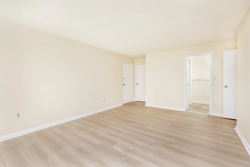 2 bed, 2 bath apartment for rent at 1002 Paradise Rd Unit 1M, Swampscott — photo 24 of 29