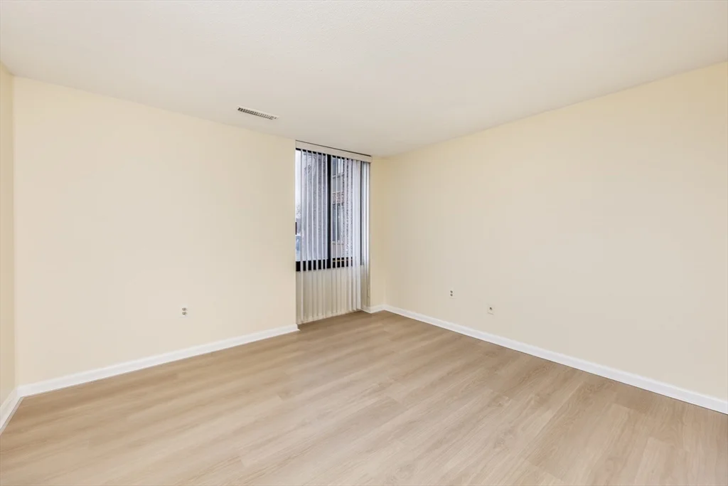 2 bed, 2 bath apartment for rent at 1002 Paradise Rd Unit 1M, Swampscott — photo 19 of 29