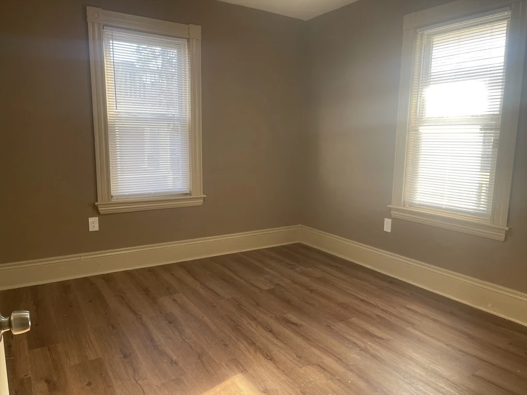 3 bed, 2 bath apartment for rent at 1002 River St Unit 2, Hyde Park — photo 7 of 12