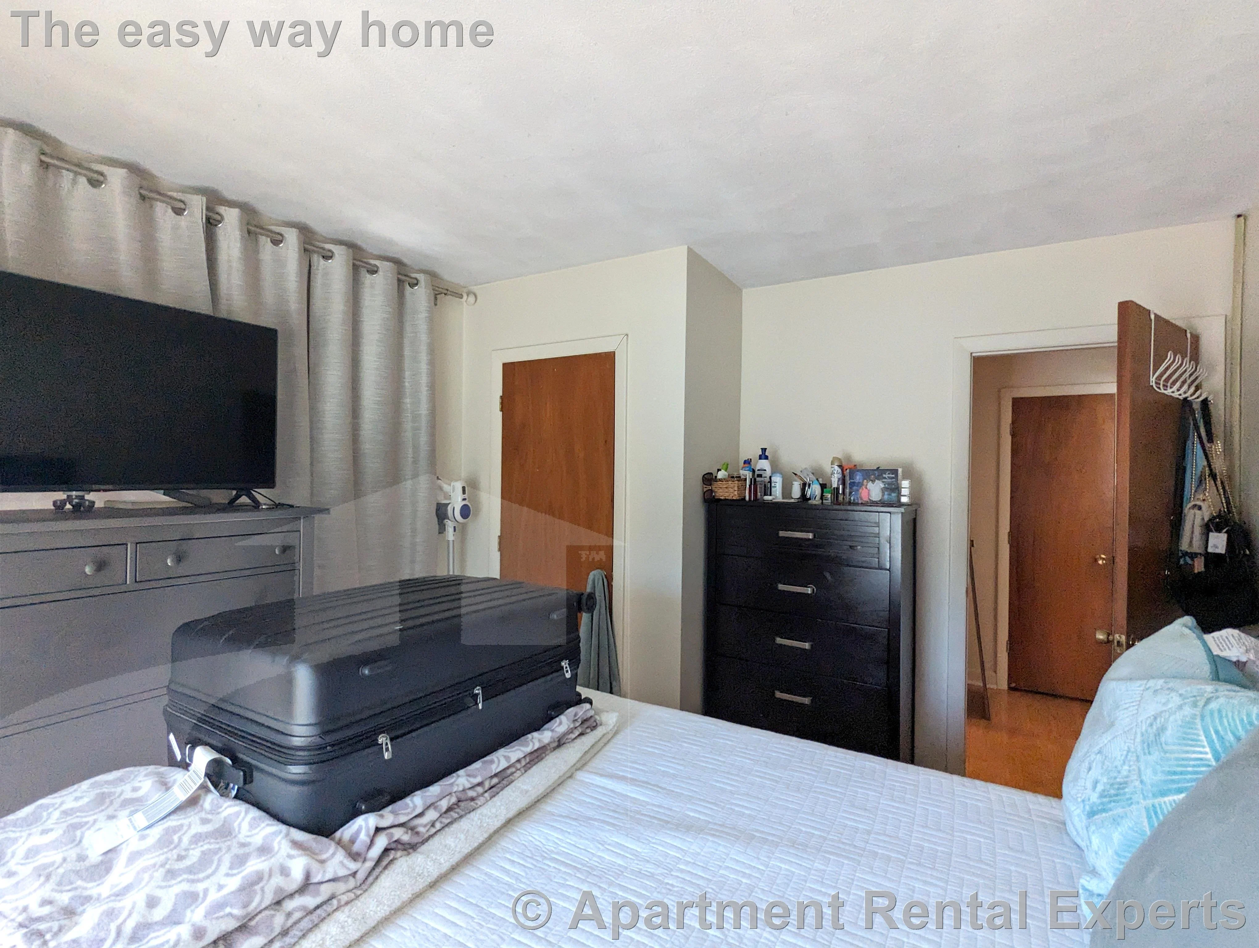 1 bed, 1 bath apartment for rent at 1003 Massachusetts Ave Unit 3, Arlington Center — photo 11 of 12