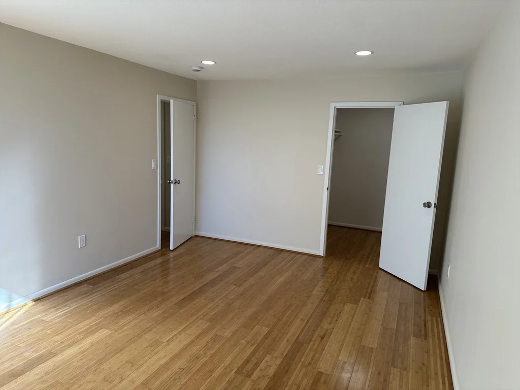 1 bed, 1 bath apartment for rent at 1004 Paradise Rd Unit 1-K, Swampscott — photo 18 of 25
