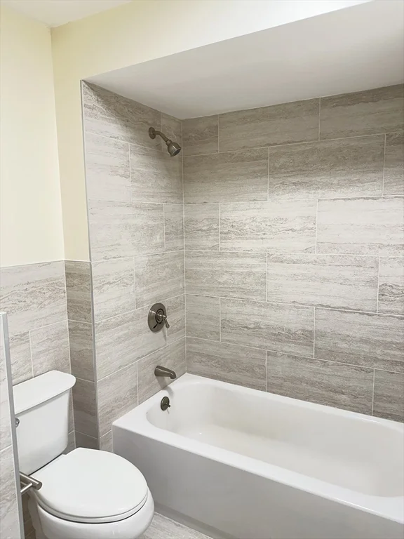 1 bed, 1 bath apartment for rent at 1004 Paradise Rd Unit 1-K, Swampscott — photo 14 of 25