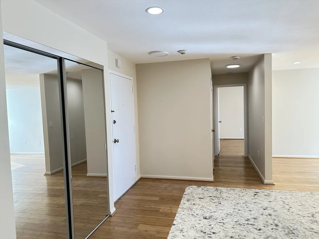 1 bed, 1 bath apartment for rent at 1004 Paradise Rd Unit 1-K, Swampscott — photo 11 of 25