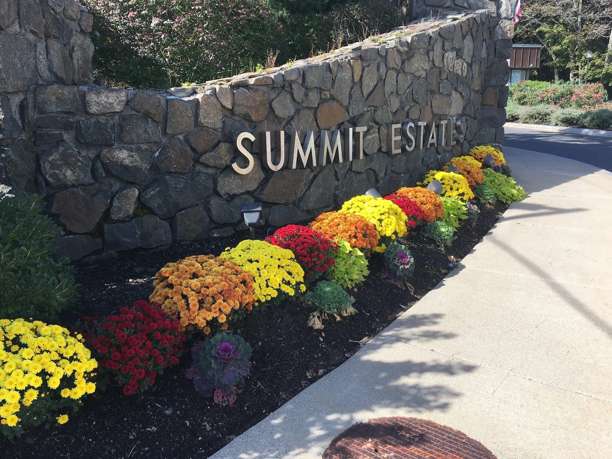 2 bed, 2 bath apartment for rent at 1004 Paradise Rd Unit 1C, Swampscott — photo 1 of 13