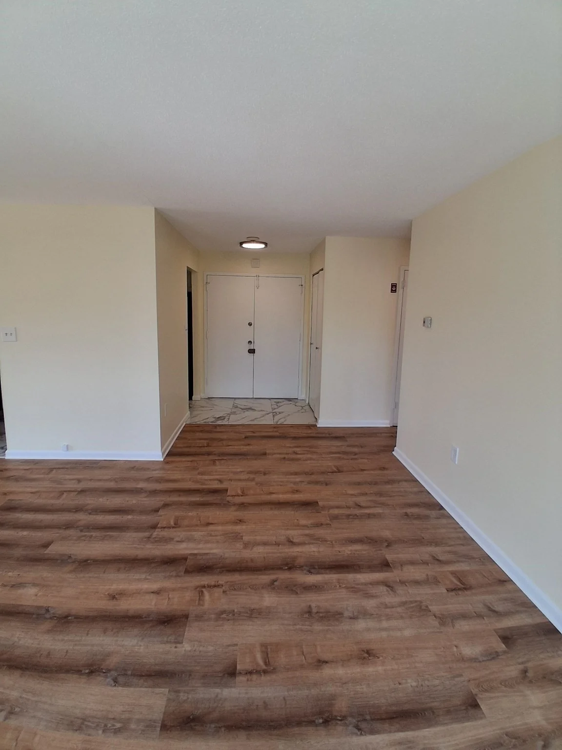2 bed, 2 bath apartment for rent at 1004 Paradise Rd Unit 2M, Swampscott — photo 5 of 23
