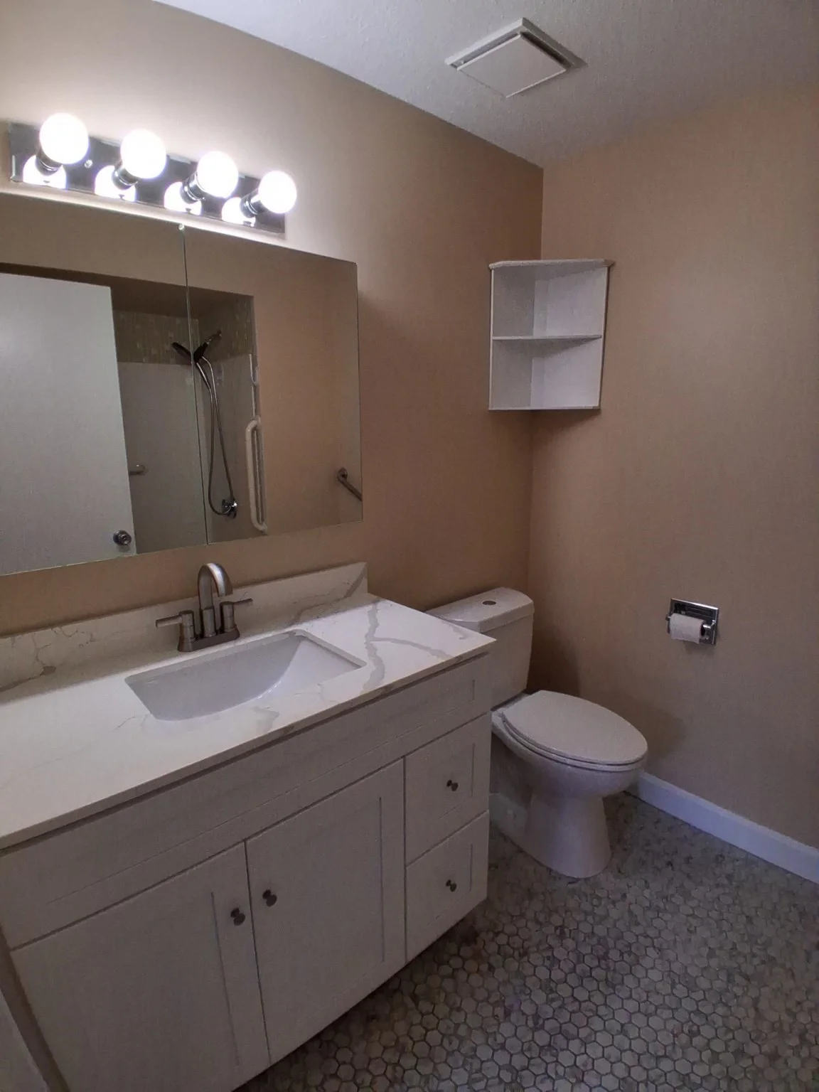 2 bed, 2 bath apartment for rent at 1004 Paradise Rd Unit 2M, Swampscott — photo 17 of 23
