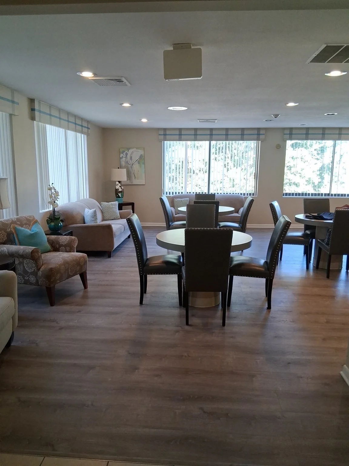 2 bed, 2 bath apartment for rent at 1004 Paradise Rd Unit 2M, Swampscott — photo 20 of 23