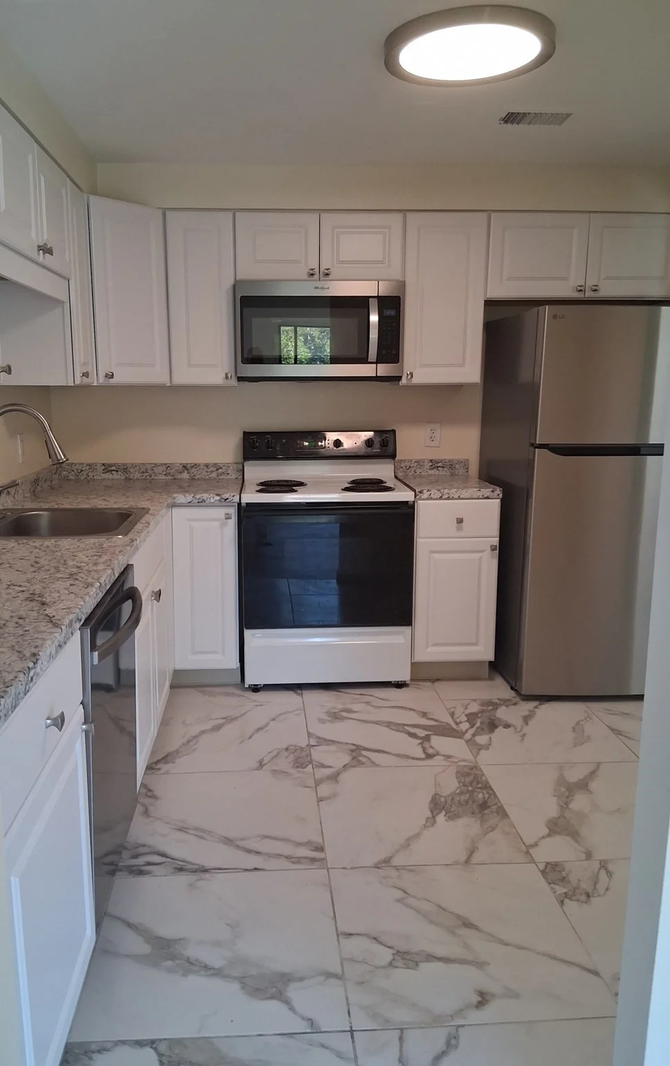2 bed, 2 bath apartment for rent at 1004 Paradise Rd Unit 2M, Swampscott — photo 7 of 23