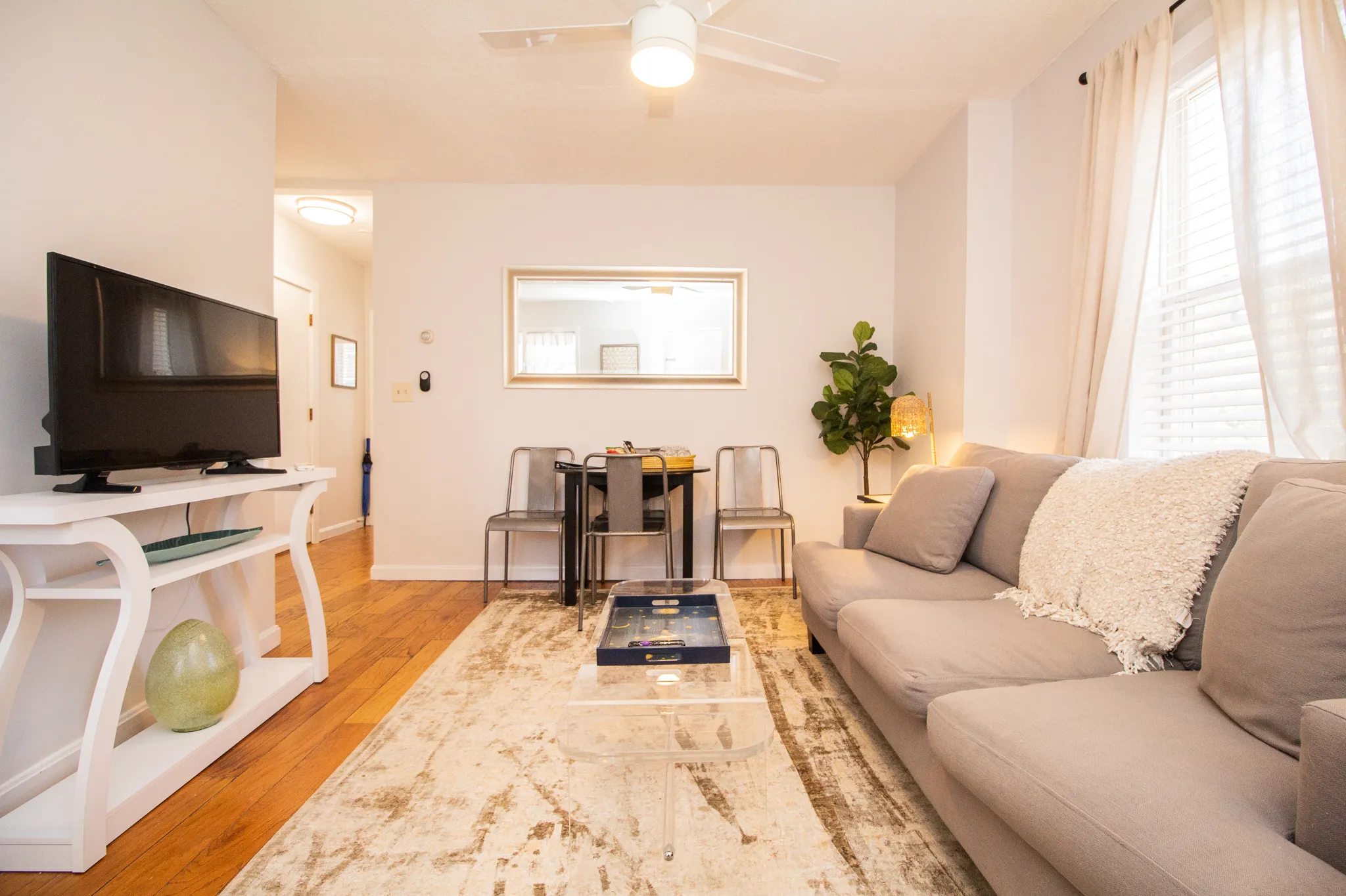 2 bed, 1 bath apartment for rent at 1004 Tremont St Unit 1, Roxbury — photo 7 of 27