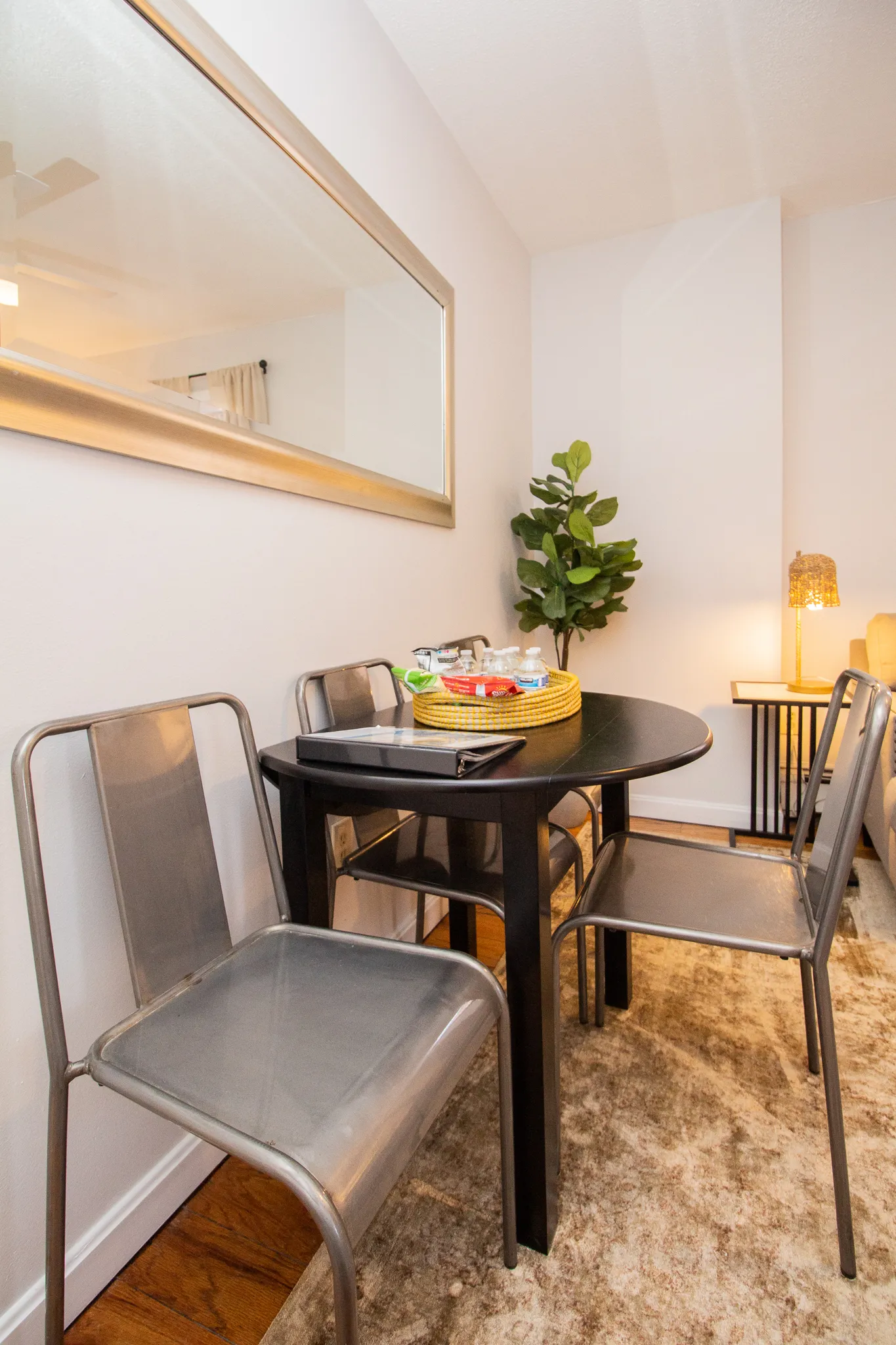 2 bed, 1 bath apartment for rent at 1004 Tremont St Unit 1, Roxbury — photo 3 of 27