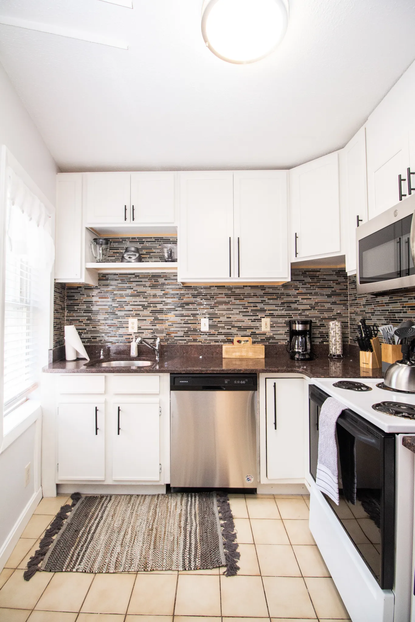 2 bed, 1 bath apartment for rent at 1004 Tremont St Unit 1, Roxbury — photo 12 of 27