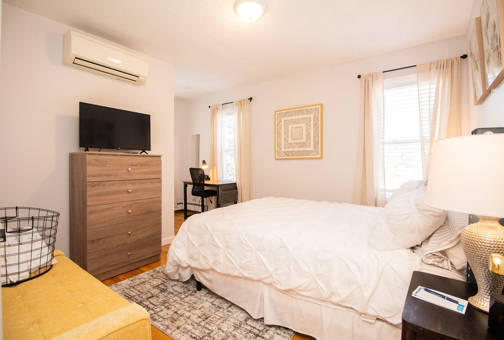 2 bed, 1 bath apartment for rent at 1004 Tremont St Unit 1, Roxbury — photo 18 of 27