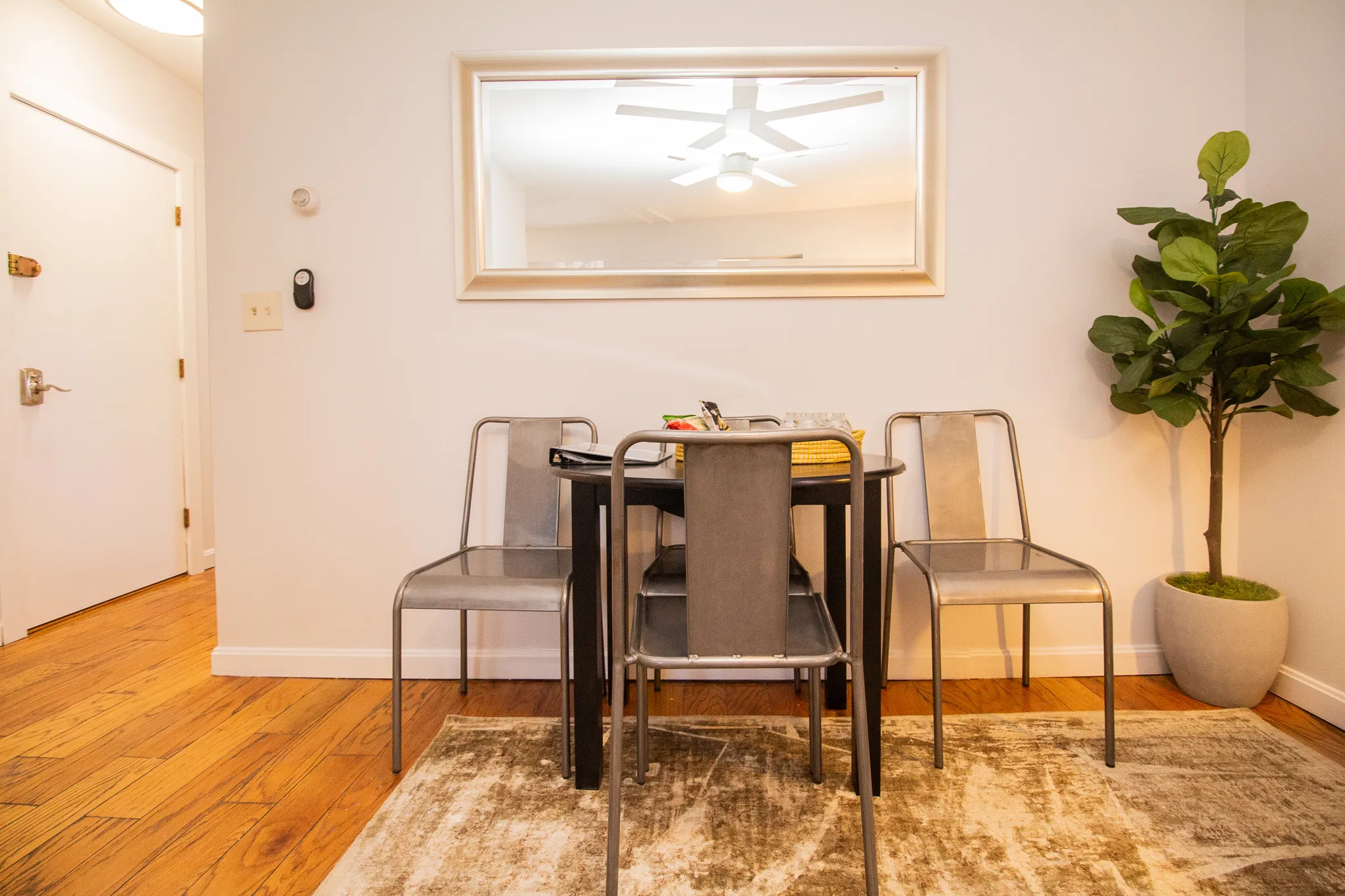 2 bed, 1 bath apartment for rent at 1004 Tremont St Unit 1, Roxbury — photo 10 of 27