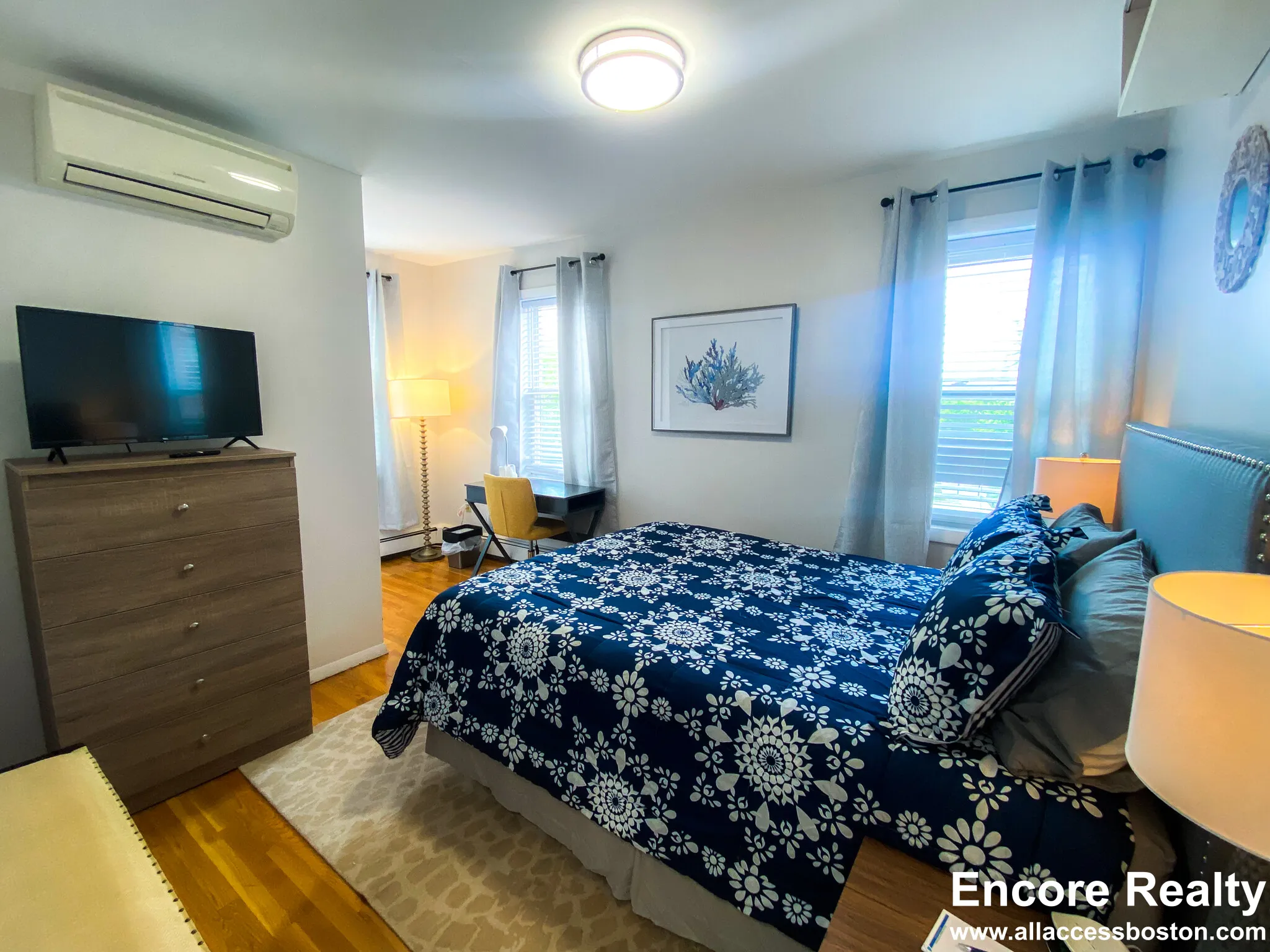 2 bed, 1 bath apartment for rent at 1004 Tremont St Unit 2, Roxbury — photo 10 of 31
