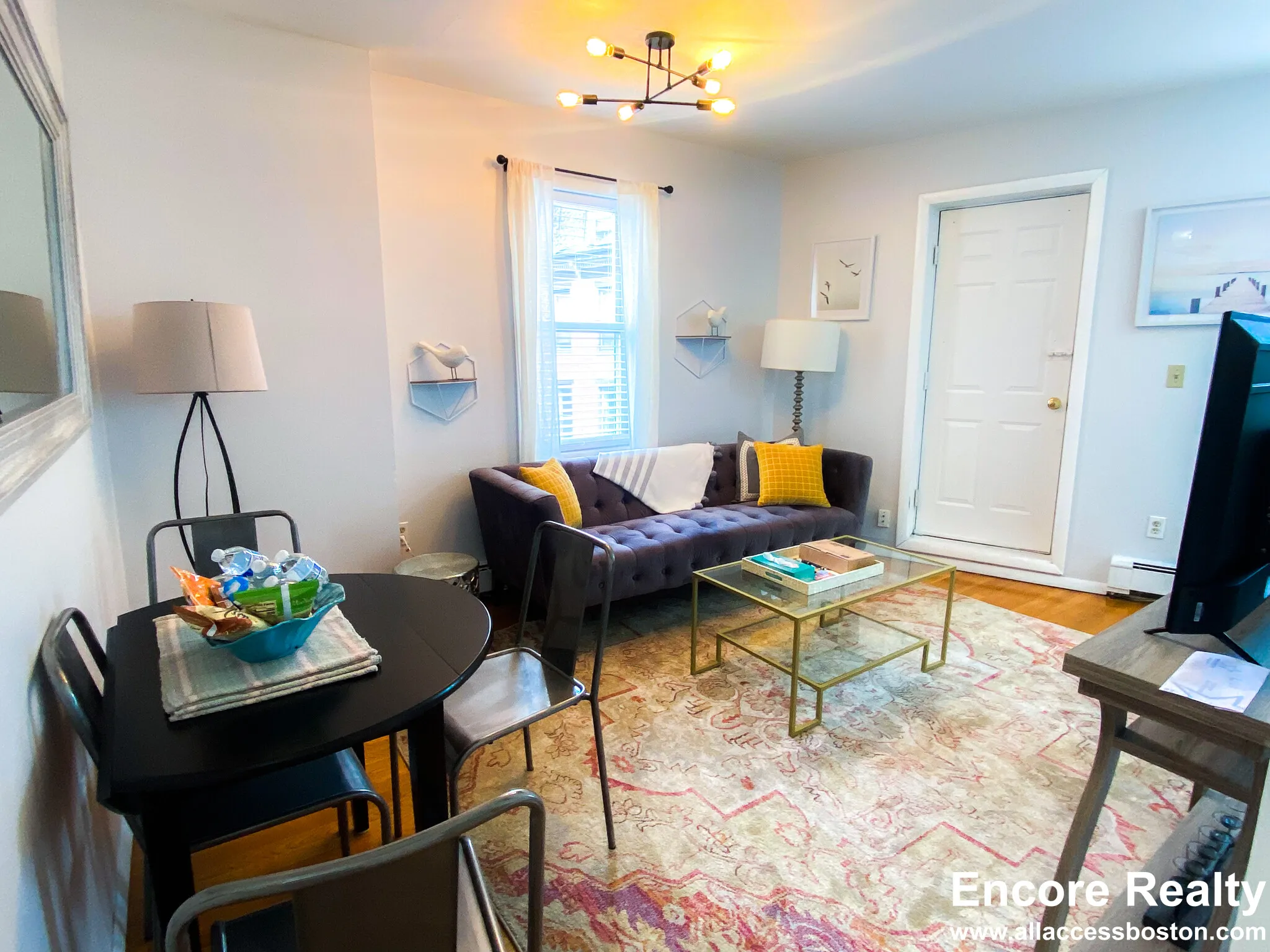 2 bed, 1 bath apartment for rent at 1004 Tremont St Unit 2, Roxbury — photo 3 of 31