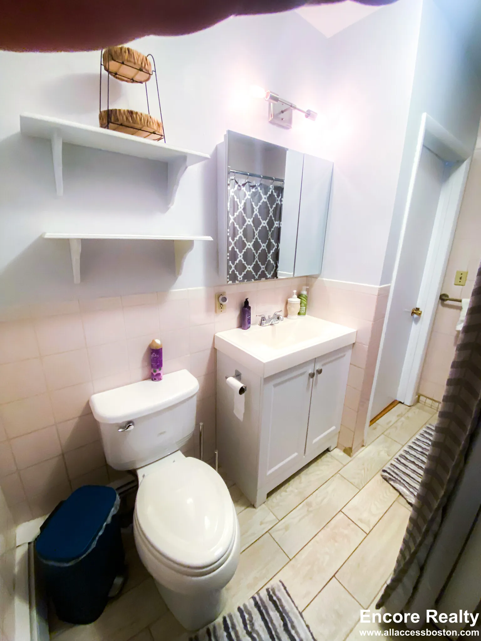 2 bed, 1 bath apartment for rent at 1004 Tremont St Unit 2, Roxbury — photo 13 of 31