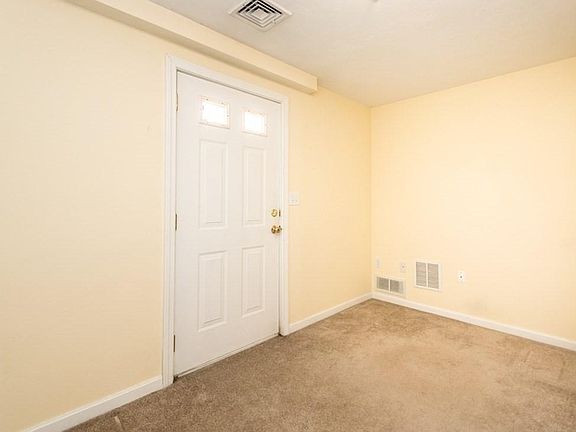 2 bed, 3 bath apartment for rent at 1005 Trapelo Rd Unit 4, North Waltham — photo 19 of 23