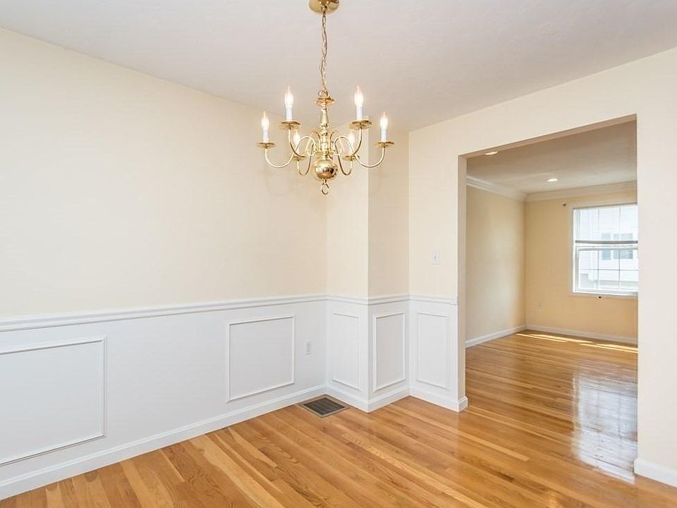 2 bed, 3 bath apartment for rent at 1005 Trapelo Rd Unit 4, North Waltham — photo 8 of 23