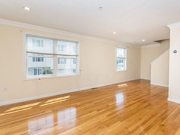 2 bed, 3 bath apartment for rent at 1005 Trapelo Rd Unit 4, North Waltham — photo 10 of 23