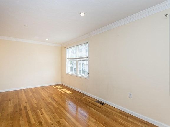2 bed, 3 bath apartment for rent at 1005 Trapelo Rd Unit 4, North Waltham — photo 17 of 23