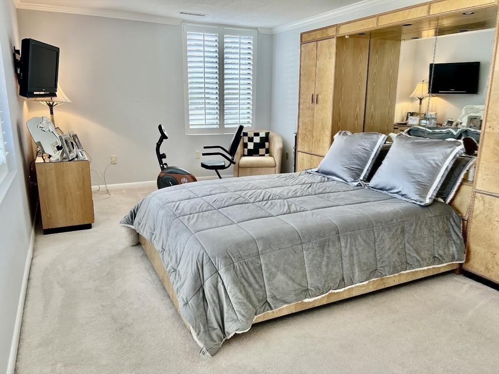 2 bed, 2 bath apartment for rent at 1006 Paradise Rd Unit 1-N, Swampscott — photo 26 of 33