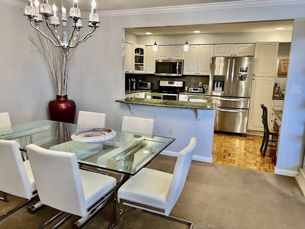 2 bed, 2 bath apartment for rent at 1006 Paradise Rd Unit 1-N, Swampscott — photo 15 of 33