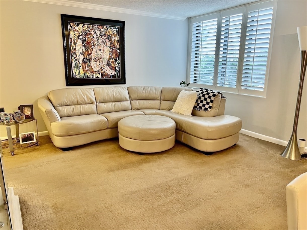 2 bed, 2 bath apartment for rent at 1006 Paradise Rd Unit 1-N, Swampscott — photo 18 of 33
