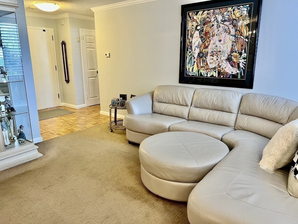 2 bed, 2 bath apartment for rent at 1006 Paradise Rd Unit 1-N, Swampscott — photo 17 of 33