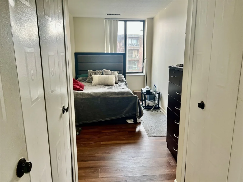 1 bed, 1 bath apartment for rent at 1006 Paradise Rd Unit 2-A, Swampscott — photo 29 of 33