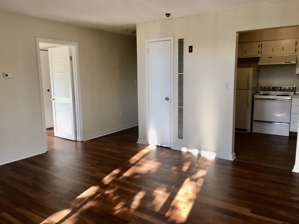 1 bed, 1 bath apartment for rent at 1006 Paradise Rd Unit 2-A, Swampscott — photo 18 of 33