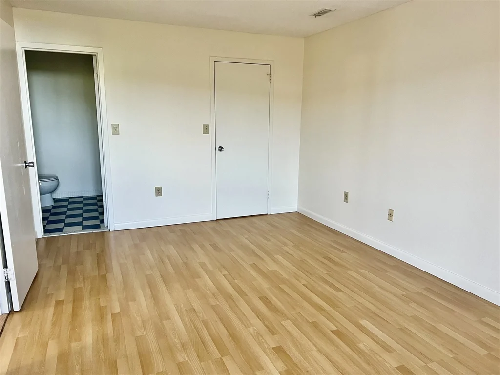 2 bed, 2 bath apartment for rent at 1006 Paradise Rd Unit 2P, Swampscott — photo 26 of 35