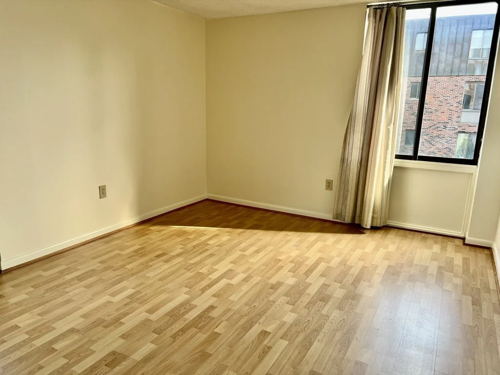 2 bed, 2 bath apartment for rent at 1006 Paradise Rd Unit 2P, Swampscott — photo 21 of 35