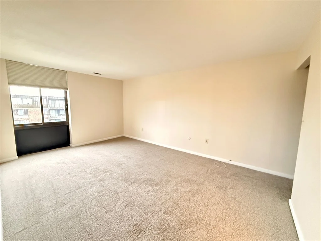 2 bed, 2 bath apartment for rent at 1006 Paradise Rd Unit 3R, Swampscott — photo 17 of 32