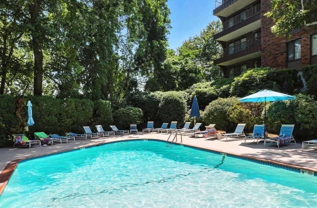 2 bed, 2 bath apartment for rent at 1006 Paradise Rd Unit 3R, Swampscott — photo 30 of 32