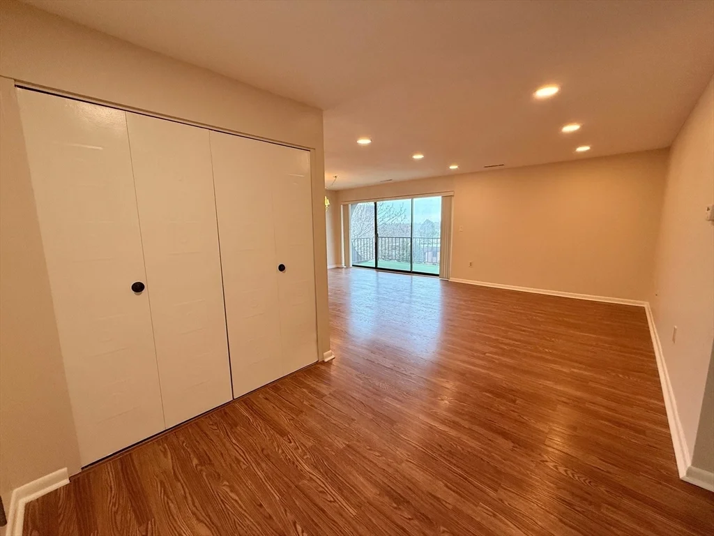 2 bed, 2 bath apartment for rent at 1006 Paradise Rd Unit 3R, Swampscott — photo 10 of 32
