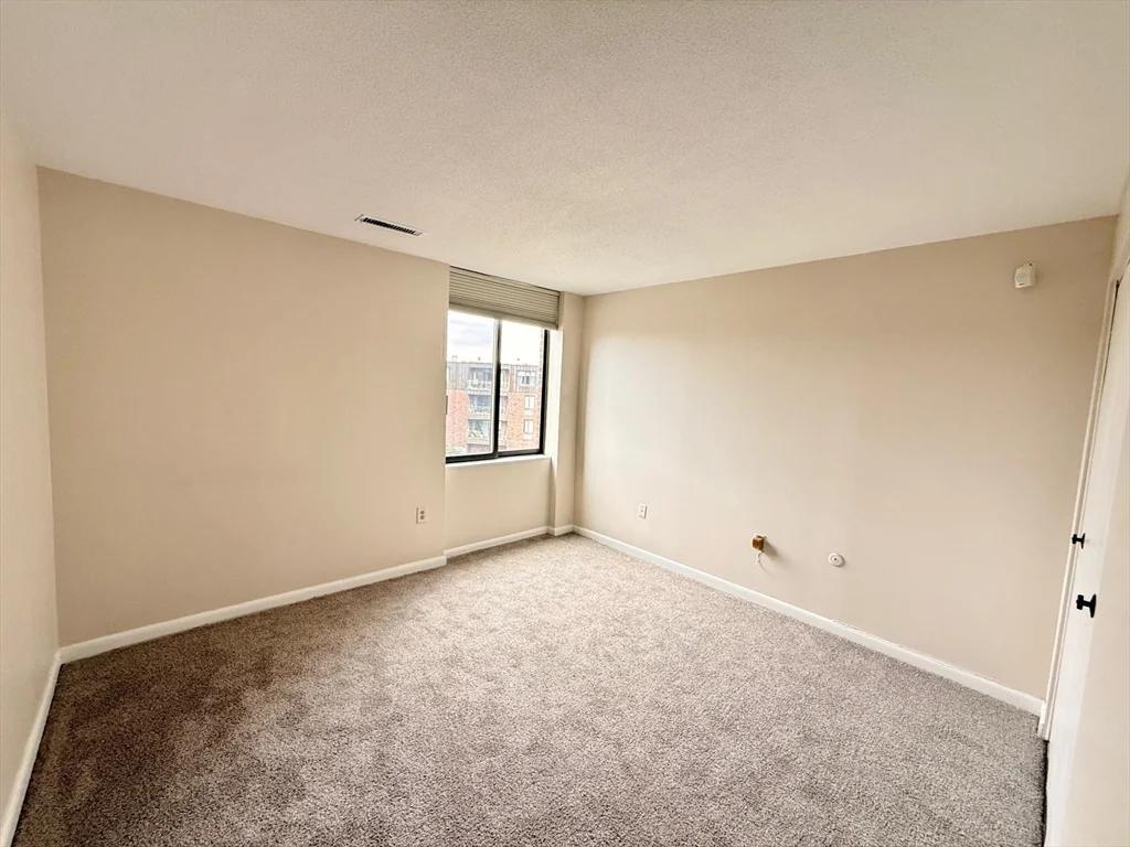 2 bed, 2 bath apartment for rent at 1006 Paradise Rd Unit N-3-R, Swampscott — photo 21 of 35