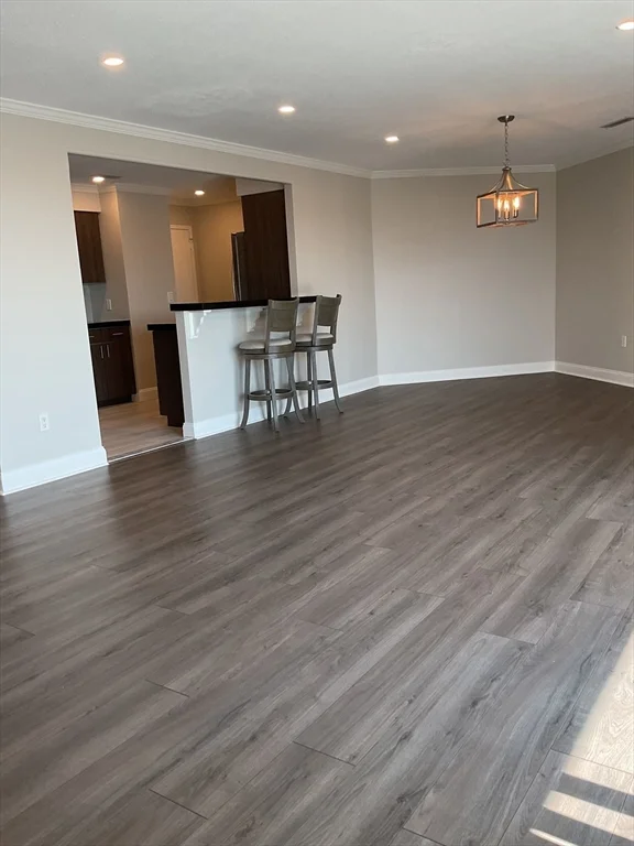2 bed, 2 bath apartment for rent at 1006 Paradise Rd Unit PH Q, Swampscott — photo 3 of 16