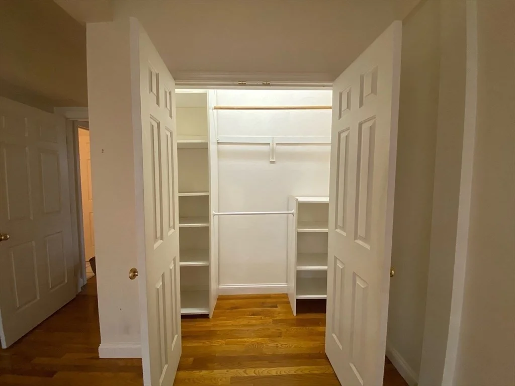 2 bed, 2 bath apartment for rent at 1008 Bennington Unit 4A, East Boston — photo 7 of 9