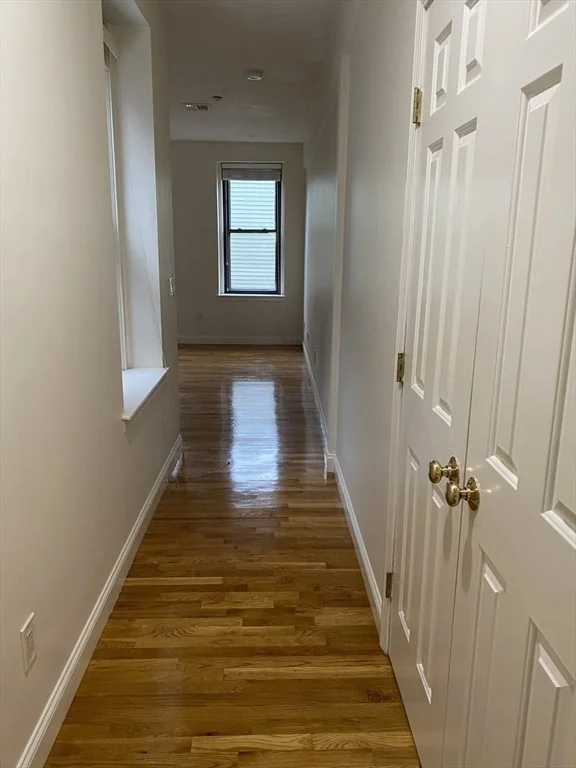 2 bed, 2 bath apartment for rent at 1008 Bennington Unit 4A, East Boston — photo 5 of 9