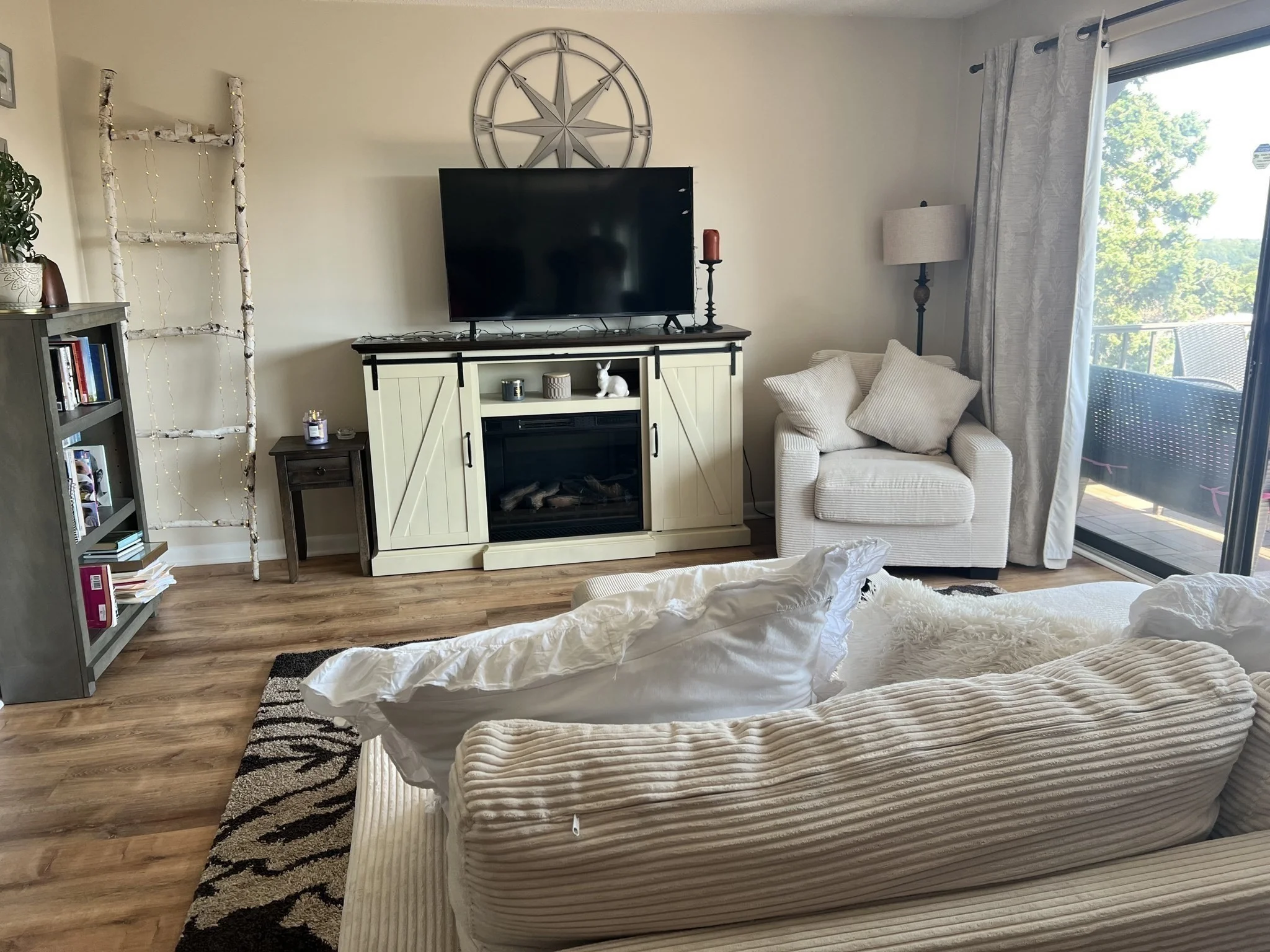 1 bed, 1 bath apartment for rent at 1008 Paradise Rd Unit PhL, Swampscott — photo 12 of 26