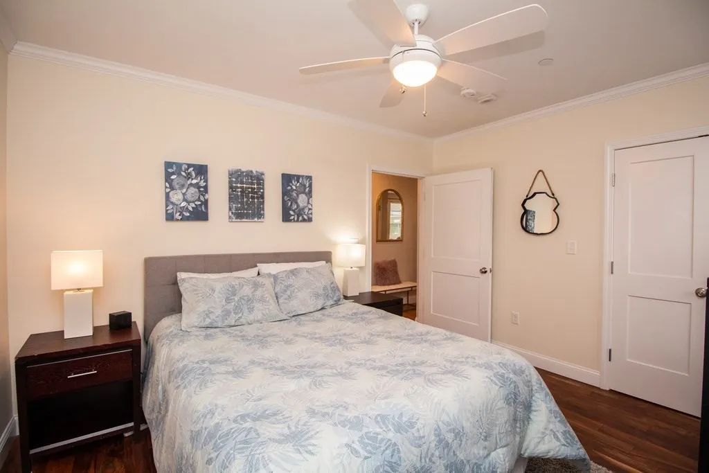 2 bed, 2 bath apartment for rent at 1008 Tremont St Unit 1, Roxbury — photo 6 of 17