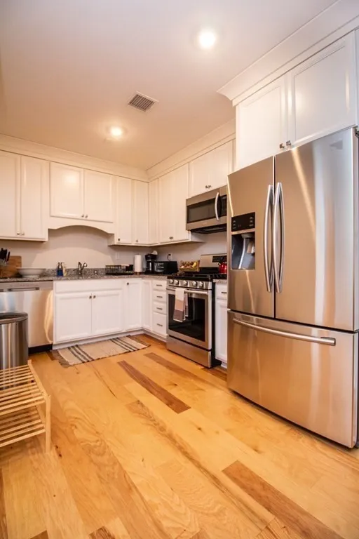 2 bed, 2 bath apartment for rent at 1008 Tremont St Unit 1, Roxbury — photo 5 of 17
