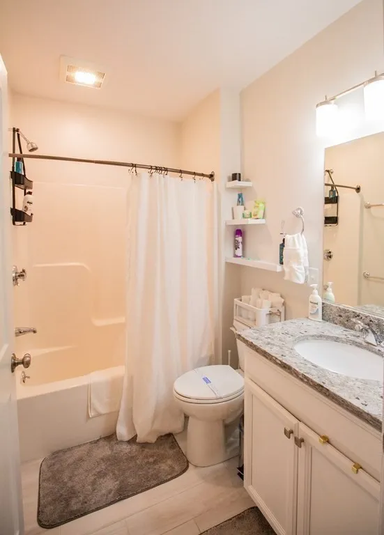 2 bed, 2 bath apartment for rent at 1008 Tremont St Unit 1, Roxbury — photo 8 of 17
